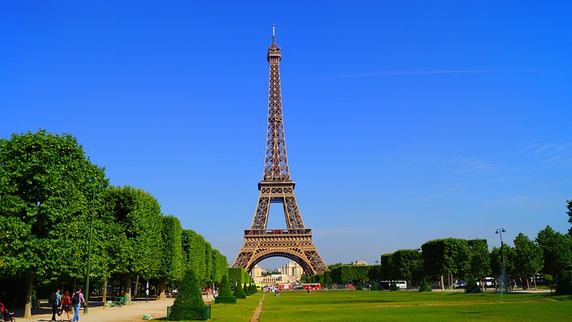 tour eiffel plus haute tour du monde